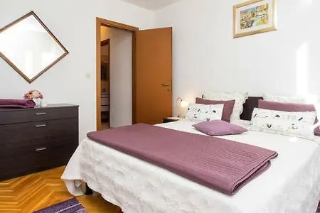 Apartment Bucka